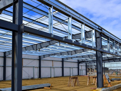 Planejamento Estratégico em Obras Comerciais: Como a Hoga Construções Garante Prazos e Qualidade